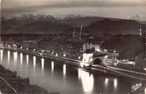 France 1961 Grenoble Les Quais de I'lsere Night Illuminations vintage postcard