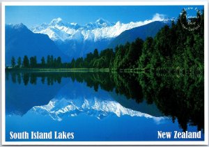CONTINENTAL SIZE POSTCARD SIGHTS SCENES & CULTURE OF NEW ZEALAND 1970s-1990s b38