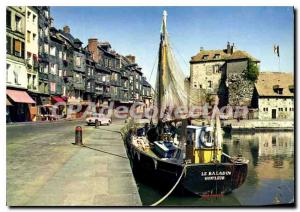Modern Postcard Honfleur docks and lieutenant