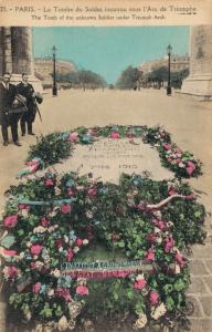 France Paris La Tombe du Soldat inconnu sous l'Arc de Triomphe 01.96