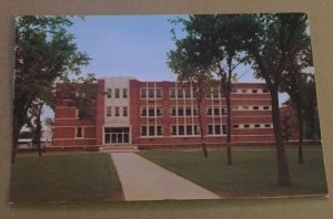 VINTAGE UNUSED POSTCARD MEM. STUDENT UNION, UNIV. OF N. DAK GRAND FORKS, N. DAK.