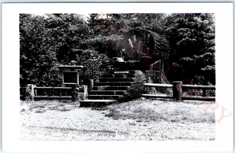 c1940s Cascadia State Park, OR RPPC Log Monument Christian Real Photo PC A125