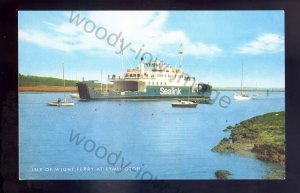 f2276 - Sealink (Lymington/Yarmouth) Ferry - Cenred at Lymington - postcard