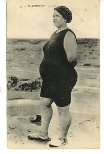 Swimming/Bathing - French Bathing Beauty