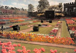 Hampton Court Palace - Middlesex