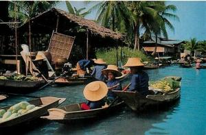 Thailand, Rajburi, Damnernsaduak Floating Market, Thai Silpa No. P.C. 747