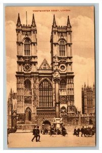 Vintage 1910's Postcard Westminster Abbey Pedestrians Wagons London UK