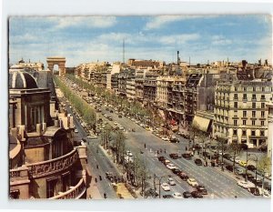 M-213153 Avenue des Champs-Élysées Paris France