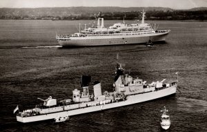 Battleship Hr. Ms. Gelderland s.s. Rotterdam Vintage RPPC 09.83