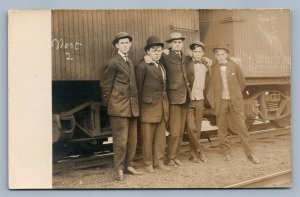 GROUP OF FRIENDS AT RAILROAD FREIGHT CAR ANTIQUE REAL PHOTO POSTCARD RPPC