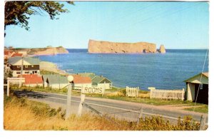 Perce Rock, Quebec, Rooms Advertising Sign