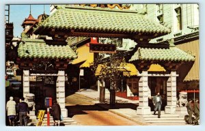 SAN FRANCISCO, CA California ~ CHINATOWN Entrance GRANT AVENUE c1960s Postcard