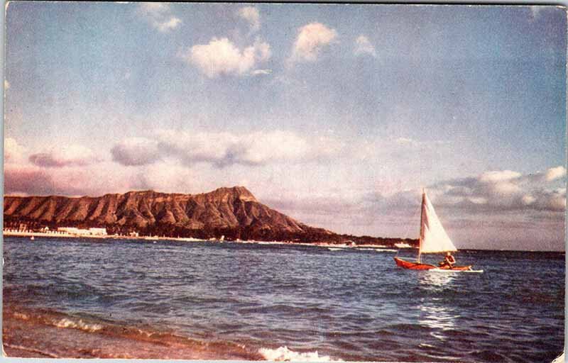 Postcard BOAT SCENE Honolulu - Waikiki Hawaii HI AK9579