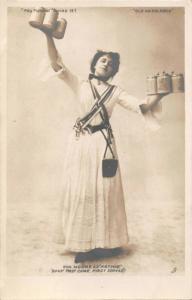 EVA MOORE AS KATHIE~BEER STEIN~OLD HEIDELBERG-TUCK PLAY PICTORIAL-PHOTO POSTCARD