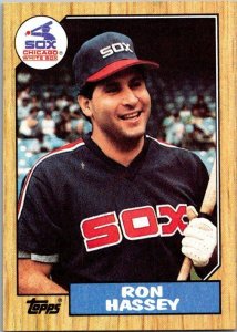 1987 Topps Baseball Card Ron Hassey Chicago White Sox sk19010