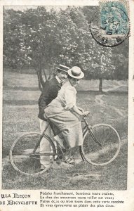 LA LECON de BICYCLETTE~BICYCLE ROMANCE~FRANCE 1907 POSTCARD