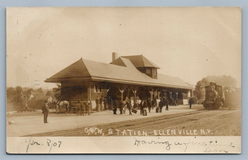 ELLENVILLE NY O&W RAILROAD DEPOT ANTIQUE REAL PHOTO POSTCARD RPPC railway TRAIN