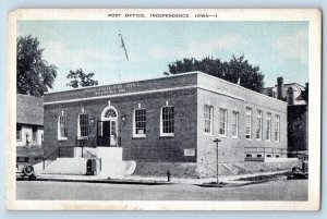 Independence Iowa Postcard Post Office Exterior Building c1940 Vintage Antique