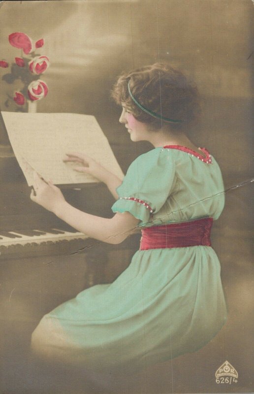 Art Nouveau Woman Playing Piano Vintage RPPC 07.87