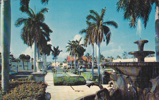 Memorial Fountain Looking North Palm Beach Florida