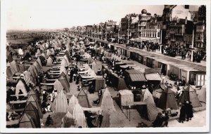 France Malo Les Bains Vue Panoramique sur la Plage Vintage RPPC C087