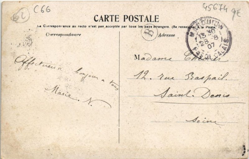 CPA BAPAUME-La rue d'ARRAS (45674)