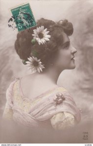 RP: Woman with Daisy flowers in hair , 00-10s