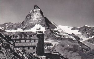 Schweiz Zermatt Gornergrat Kulmhotel mit Matterhorn Photo