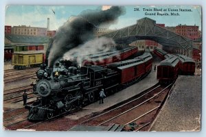 Grand Rapids Michigan Postcard Train Shed Union Station Locomotive Train c1910