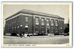 c1920's US Post Office Building Entrance Classic Cars Benton Harbor MI Postcard 