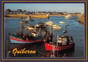 BT12442 Quiberon le Guverneur assurant la liaison avec Belle ile ship bateaux