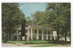Lutz's Inn Painesville Ohio 1967 postcard