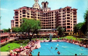 Edgewater Beach Hotel Swimming Pool Chicago   Illinois Postcard
