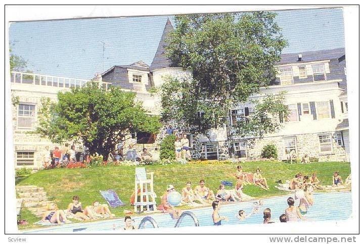 Auberge LA CALECHE , Ste-Agathe des Monts , Quebec , Canada , 1989