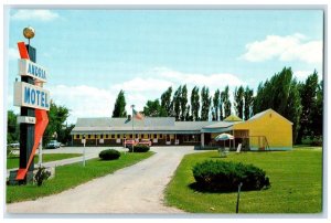 c1960 Andria Motel US State East Home Kensington Alexandria Minnesota Postcard