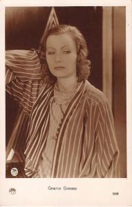 DM114  greta garbo   actors movie star