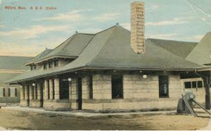 Milford MA Mass B & A Railroad Station Railways c1910 Postcard D24 