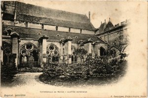 CPA Cathedrale de NOYON - Cloitre Exterieur (291191)
