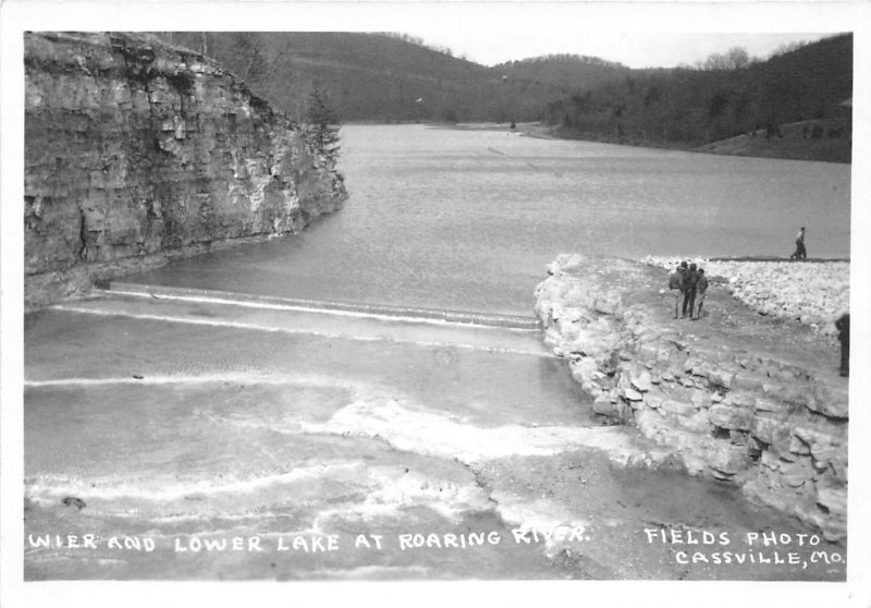 J42/ Cassville Missouri Non-Postcard Photograph c1945 Weir Lake Roaring 115