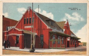 J39/ Minot North Dakota Postcard c1910 Soo Railroad Depot Station 222