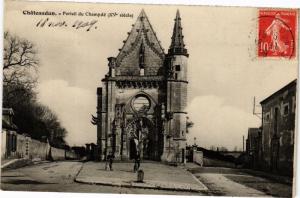 CPA CHATEAUDUN-Portail du Champde (184487)