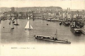 CPA DIEPPE-L'Avant Port (347378)