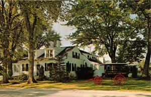 YARMOUTH MAINE~HOMEWOOD INN ON CASCO BAY~DINING ~LOUNGE~HORSE CARRIAGE POSTCARD