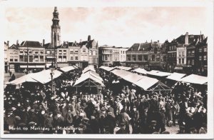 Netherlands Markt op Marktdag in Middelburg Vintage RPPC 09.31