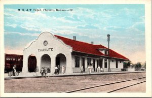 Postcard M.K. & T. Railroad Depot in Chanute, Kansas