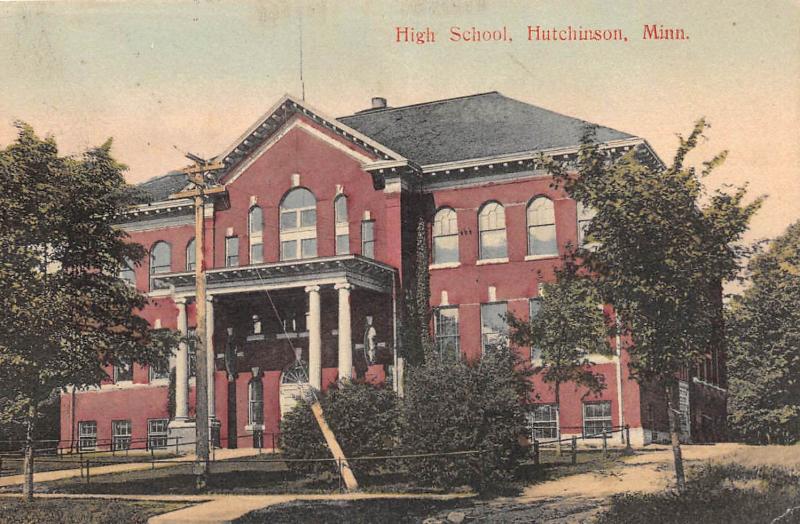 D72/ Hutchinson Minnesota Mn Postcard 191 High School Building