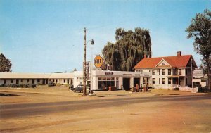 Culpeper Virginia Culpeper Motor Court Gulf Gas Station Vintage Postcard AA57576