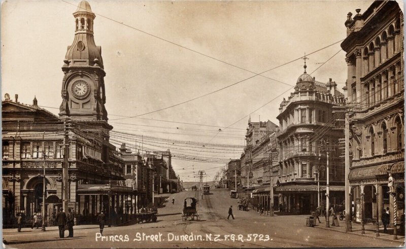 Princes Street Dunedin New Zealand NZ Unused Frank Duncan & Co RPPC Postcard H52