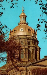 Iowa Des Moines Capitol Building Golden Dome