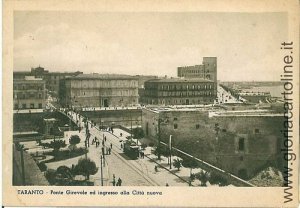 04081 VINTAGE POSTCARD - TARANTO City: ROTATING BRIDGE-